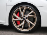“Audi自動車保険プレミアム” 充実した自動車保険とさまざまの特約やサービス内容でAudiオーナーにふさわしいサポートをご用意。アウディだけのプレミアムサービス「Audiプレミアムケア」を無償で付帯