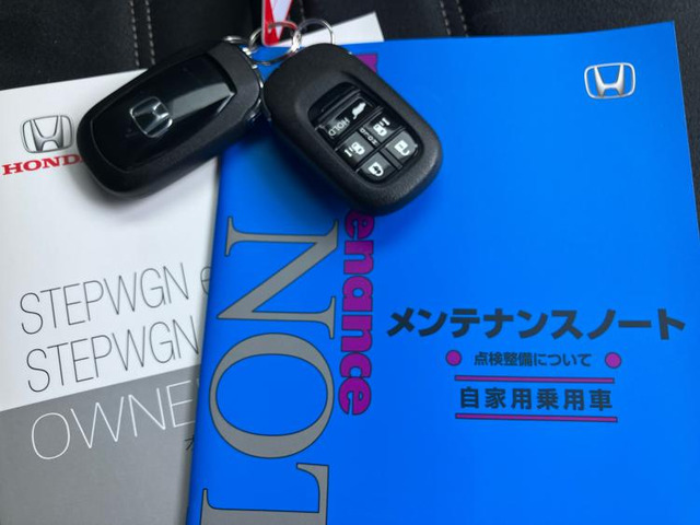 ♪ ホンダ ステップワゴン 2.0 e:HEV スパーダ プレミアムライン の