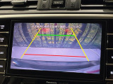 【バックカメラ】駐車時に後方がリアルタイム映像で確認できます。大型商業施設や立体駐車場での駐車時や、夜間のバック時に大活躍!運転スキルに関わらず、今や必須となった装備のひとつです!