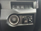 気になる車はすぐにお問い合わせください!画面右側の0066から始まる無料ダイヤルからお問い合わせ下さい!専門スタッフがお車のご質問にお答えいたします!