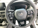 握りやすいハンドルで運転しやすいです!