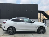 ご納車後も全国約200拠店のBMW正規ディーラーサービス工場にて保証対応いたします。お近くのBMW正規ディーラーをご案内の上、アフターメンテナンスをお受け頂けますので、安心してお乗りいただけます!!