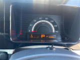 整備スタッフは国家資格を持つプロの整備士です。車検の受入/中間/完成検査と保安基準発行のすべても自社で行います。
