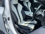 運転席シート付近