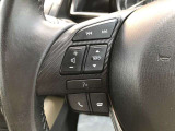 【ステアリングスイッチ】ステアリングを握ったままオーディオ等がコントロール出来ますので、利便性だけでなく事故防止にも繋がります。