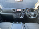広々とした視界を体感できます。運転が楽しくなりますね。