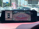 【360°ビューモニター】専用のカメラにより、上から見下ろしたような視点で360度クルマの周囲を確認することができます☆死角部分も確認しやすく、狭い場所での切り返しや駐車もスムーズに行えます。