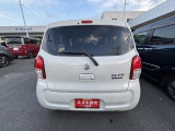 ご覧いただいたお車の、見えにくい部分や気になる箇所は、写真をお撮りしてEメールなどでお送りしています。お気軽にお申しつけください。