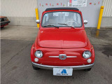 世界各国に熱心なファンが存在しているチンクエチェントFIAT500です。