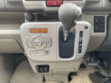 【シフトレバー】簡単にギアを変えれます。運転スタイルに合わせた走りを!快適なドライブにしてくれます。
