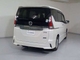 セレナ 2.0 ハイウェイスター Vセレクション 4WD 