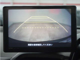 バックカメラ搭載です!車庫入れが苦手な人はもちろん、車両感覚に自信がある人にもお勧めです!見えない箇所が見えるようになるので、低い障害物や隠れてしまっている子供の存在等にも気付く事が出来ます。