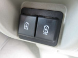 USB電源ソケット(Type-A/Type-C)を備えています。