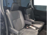ゆとりある広々とした車内空間は、ドライブを始め買い物やレジャーなど、幅広く活躍します。一人でもみんなとでもお出かけを楽しみましょう!