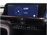 純正ナビを装備。タッチパネル式で使いやすく、お出かけもラクラクです。