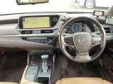 ES 300h バージョンL 本革シート サンルーフ