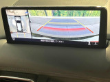 【360°ビューモニター】専用のカメラにより、上から見下ろしたような視点で360度クルマの周囲を確認することができます☆死角部分も確認しやすく、狭い場所での切り返しや駐車もスムーズに行えます。