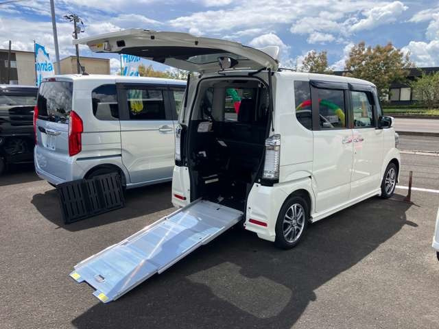 N-BOX+カスタムG 車いす仕様車