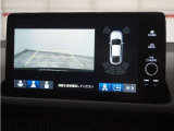 バックカメラ搭載です!車庫入れが苦手な人はもちろん、車両感覚に自信がある人にもお勧めです!見えない箇所が見えるようになるので、低い障害物や隠れてしまっている子供の存在等にも気付く事が出来ます。