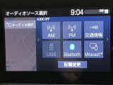 テレビの視聴には、TVオプションへのお申し込みが必要になります。申し込み時33,000円(税込)がかかります。CD・DVDデッキも別途取付となります。詳しくは展示店舗までお尋ねください。