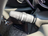 動くタイミングを調整できる間欠式ワイパーは、車速に連動して間欠時間が変化する機能も備えて運転をサポートしてくれます!