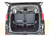 たっぷり積載。使いやすさ満載のラゲージスペースです。