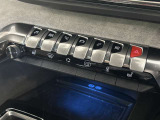 運転席、助手席シートヒーター装備