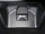 【電源コンセント】非常時やキャンプなどに役立つAC100V/100Wコンセント付きです。