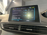 車両設定はタッチパネルにて操作可能です。