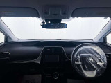 落ち着いたカラーの内装で、ゆったりと運転したい方に。