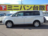 すべての車に外装のコーティングと各種ルームクリーニングを施工いたします!外装も内装も愛車はいつもピカピカキレイが気持ちいいですね♪