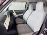 トヨタ中古車「まるごとクリーニング」施工済。外装はもちろん内装はシートを外して見えない所まで徹底洗浄しています。