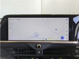 純正ナビを装備。タッチパネル式で使いやすく、お出かけもラクラクです。