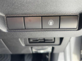 気になる車はすぐにお問い合わせください!画面右側の0066から始まる無料ダイヤルからお問い合わせ下さい!専門スタッフがお車のご質問にお答えいたします!