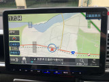 ディスプレイオーディオ装備。 ナビはもちろんの事、スマホをつなぐだけで、おなじみのアプリをディスプレイオーディオ上で気軽に使えるようになります。