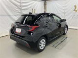 走りにこだわりながら収納力も持ち合わせたお車です。
