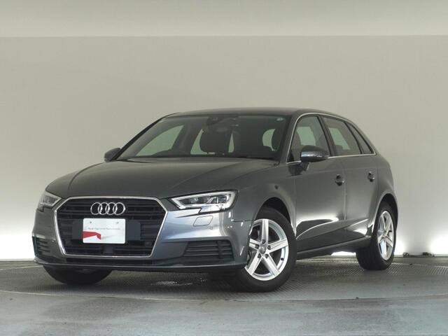 A3スポーツバック30 TFSI シグネチャーエディション