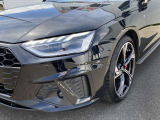 Audiは「Vorsprung durch Technik」(技術による先進)をモットーに、優れた技術力によって、ドライバーに素晴らしい走行体験をもたらしてくれます。