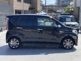 運転席側からの写真です。