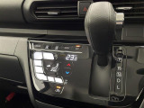 気になる車はすぐにお問い合わせください!画面右側の0066から始まる無料ダイヤルからお問い合わせ下さい!専門スタッフがお車のご質問にお答えいたします!
