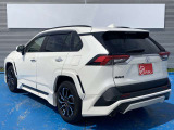 当店は新車販売・中古車販売・車検・整備・鈑金塗装・用品販売・自動車保険を取扱い、カーライフの総合店舗です。