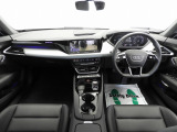 e-tron GT クワトロ 4WD 