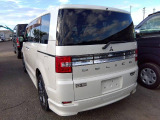 デリカD:5 2.4 G プレミアム 4WD 