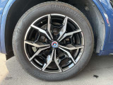 左フロント 245/50R19