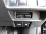 ETCは運転席の下側に装備されています