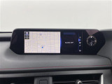 【純正ナビ】専用設計で車内の雰囲気にマッチ!ナビ利用時のマップ表示は見やすく、いつものドライブがグッと楽しくなります!