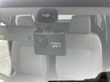 【ドライブレコーダー】映像・音声などの運転中の記録を残します。事故などを起こした起こされた時の証拠になりえますので、もしも時でも安心ですね。