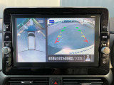 【アラウンドビューモニター】このように真上から見下ろしたような映像が映し出されるため駐車やバックが苦手な方でも安心して行うことが可能となります!!