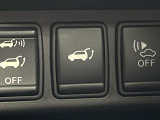 【パワーバックドア】スマートキーや運転席のボタンを押すだけでリアゲートが自動で開閉します!荷物を持っている時や、高い位置にあるバックドアを閉める際に便利な機能です♪