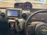 このハンドルを握った時に、車を所有している優越感を味わえますね
